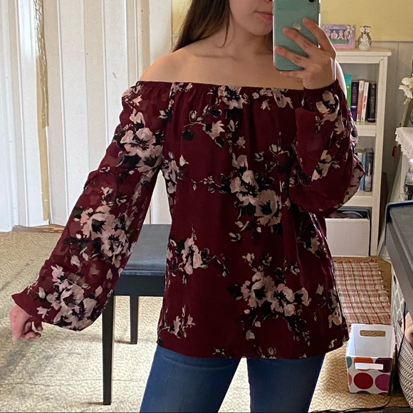 Floral blouse - Picture 3 of 4